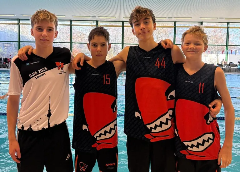 Sharks 4x (m).jpeg