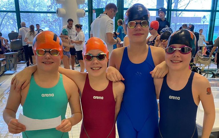 4x Schwimmbrille (w).jpeg