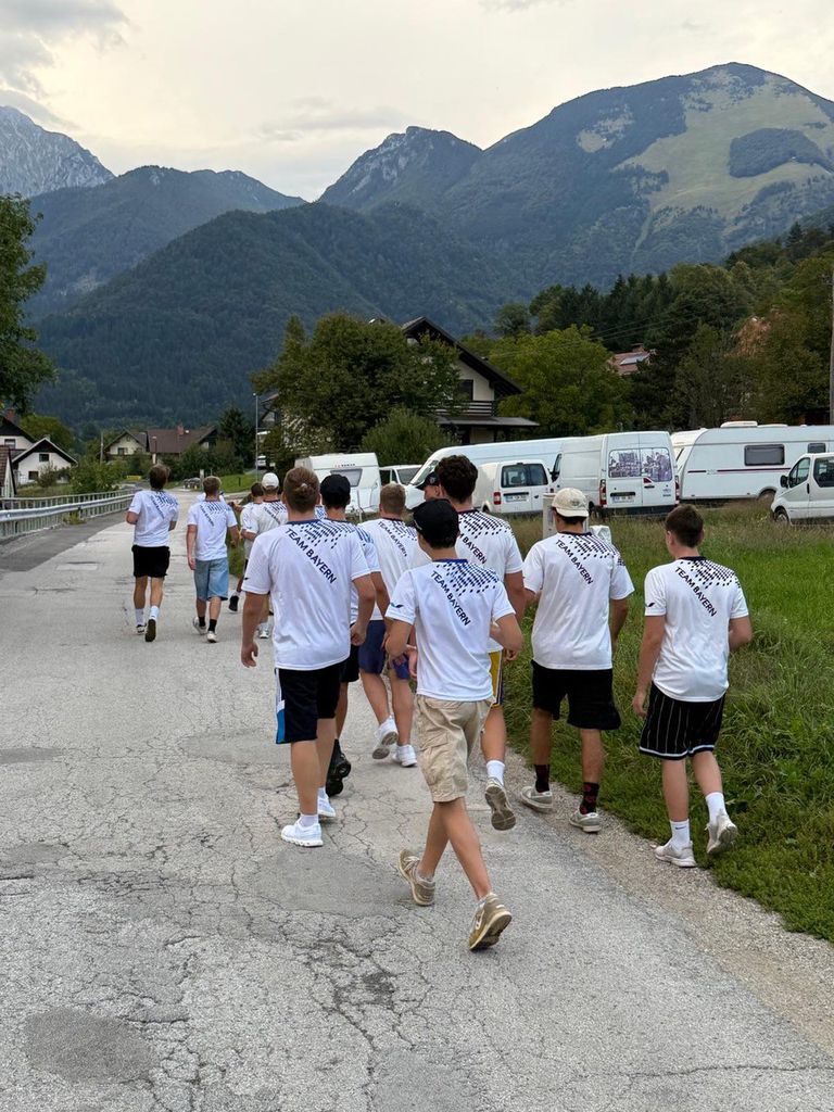 Team Bayern.jpg