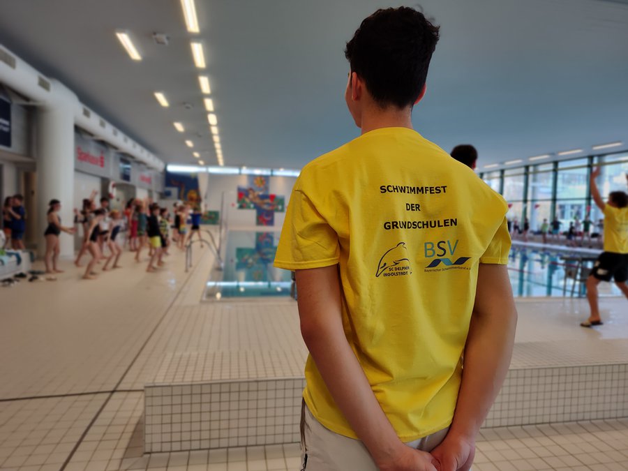 T-Shirt.jpg
