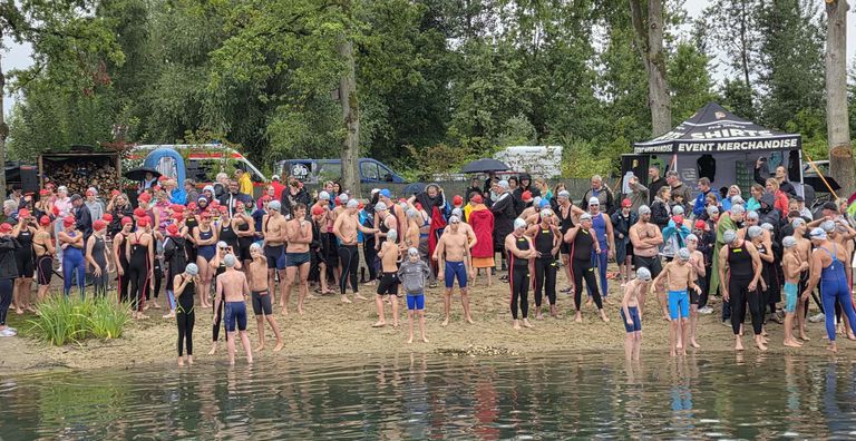 Vor dem Start am Ufer.jpeg
