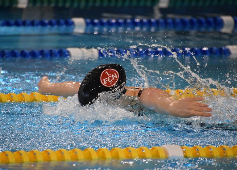 FCN Schwimmen_Titel.jpg