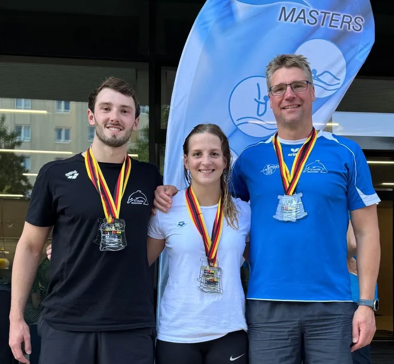 lukas schmitt, leonie mathe, christian frick sc delphin ingolstadt.jpeg