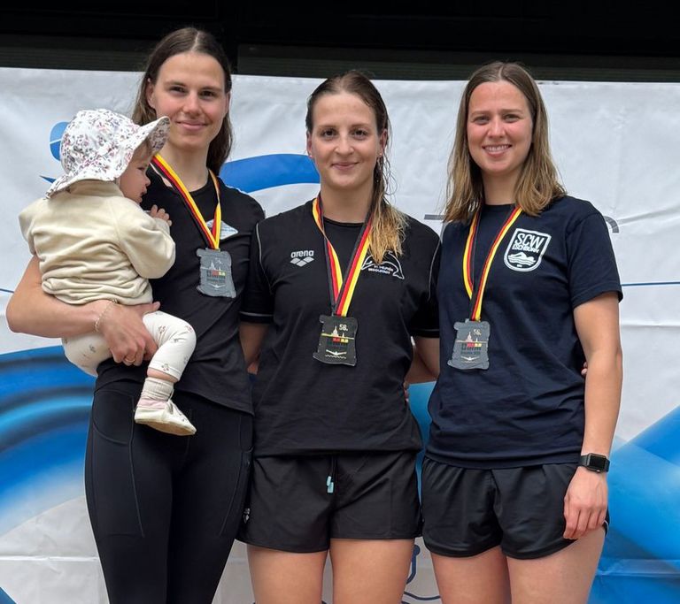 100f leonie mathe gold.jpeg