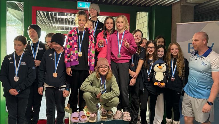 Siegerehrung (w) mit Sascha.jpeg