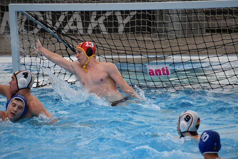 Torwart in action.jpeg